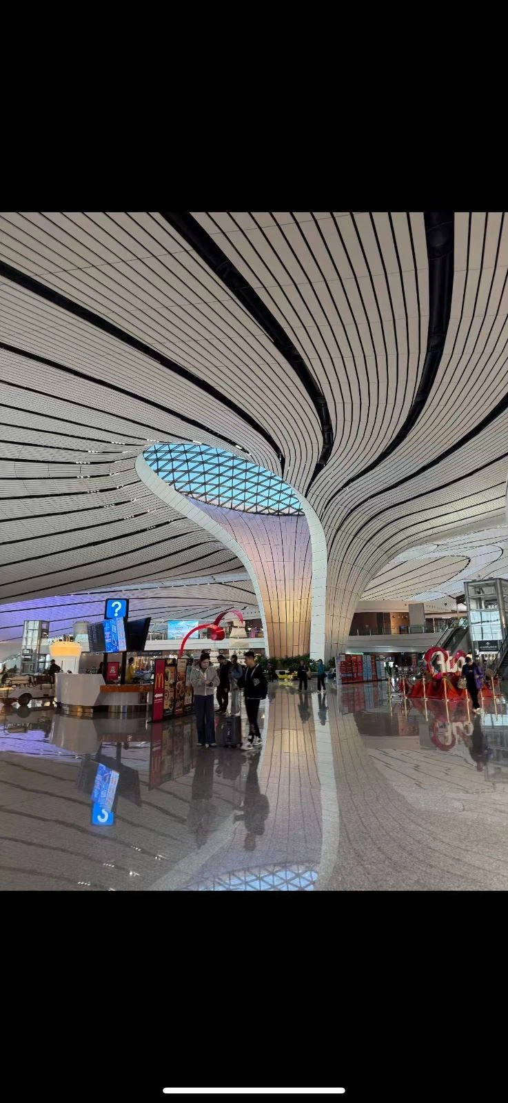 Modern Perfume Display Casesfor Duty Free Shop