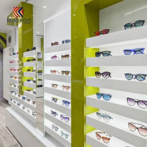 Dizajn vitrina za staklene vitrine sa sunčanim staklom