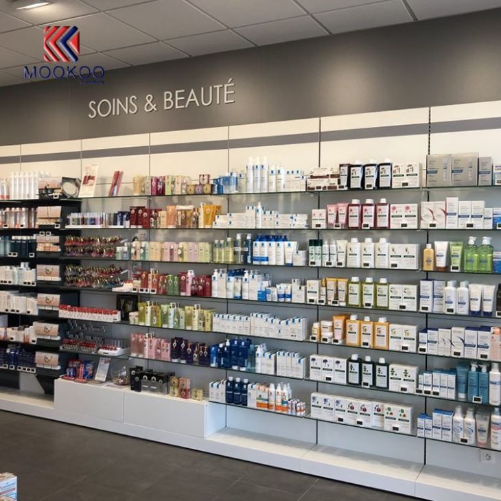 Farmacia Shop Interior Display Design