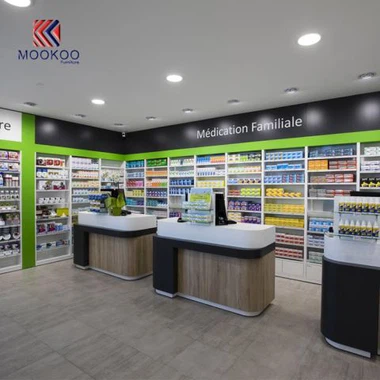 Ljekarne prikazuju polica polica skladišta droga